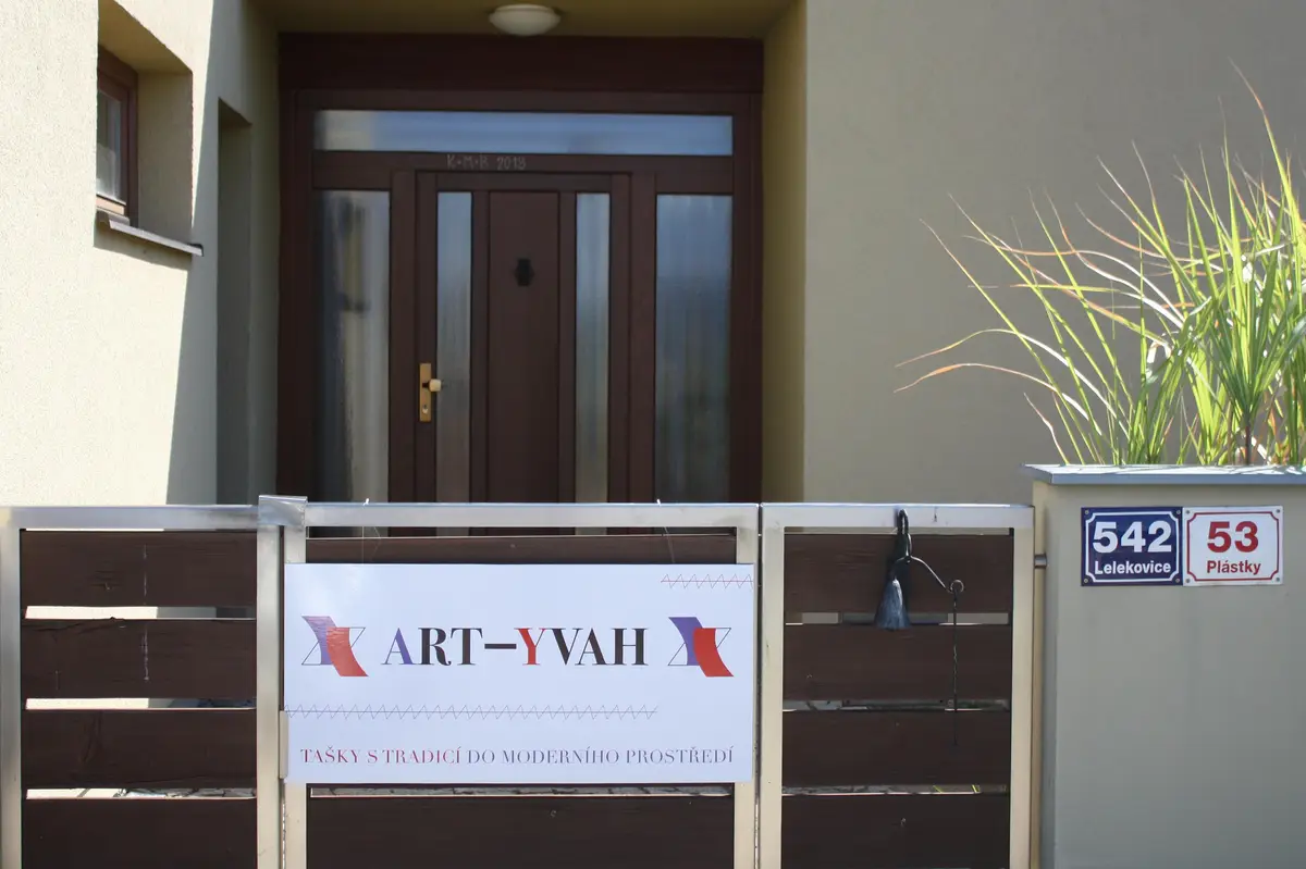 ART-YVAH